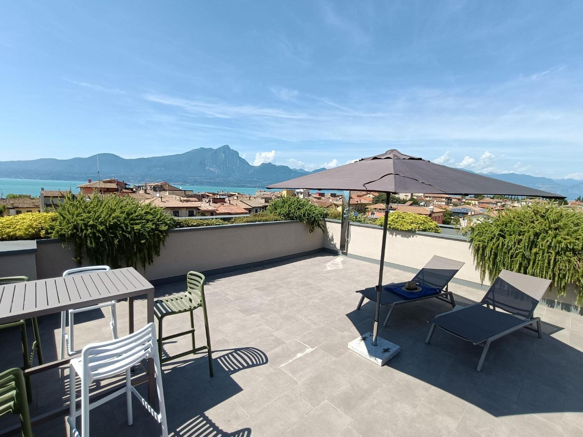 Suite Laura - Torri Del Benaco Exterior foto